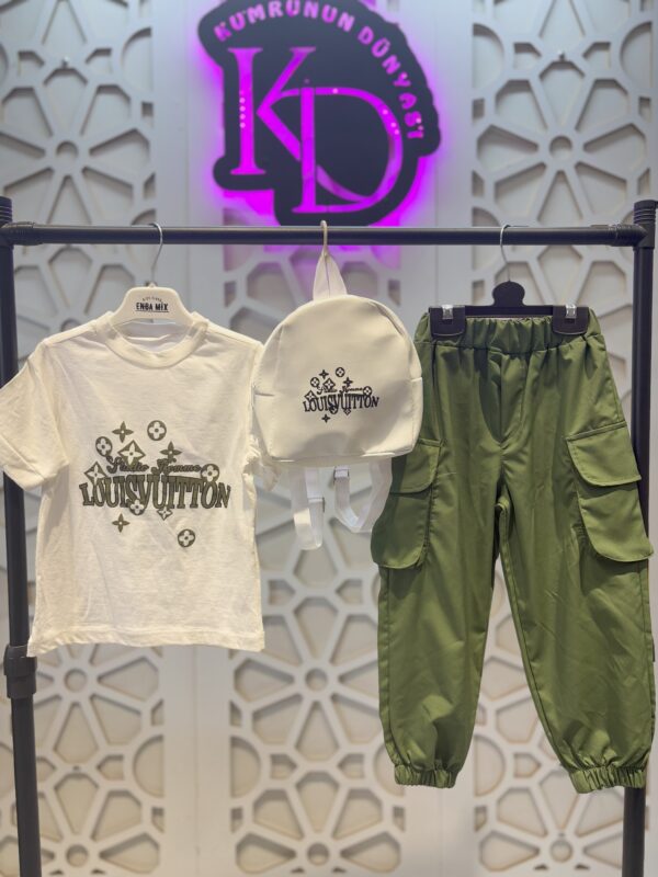 Beyaz Tişört Haki Yeşili Paraşüt Pantolon ve Çanta 3'lü Alt Üst Takım Unisex - Görsel 5