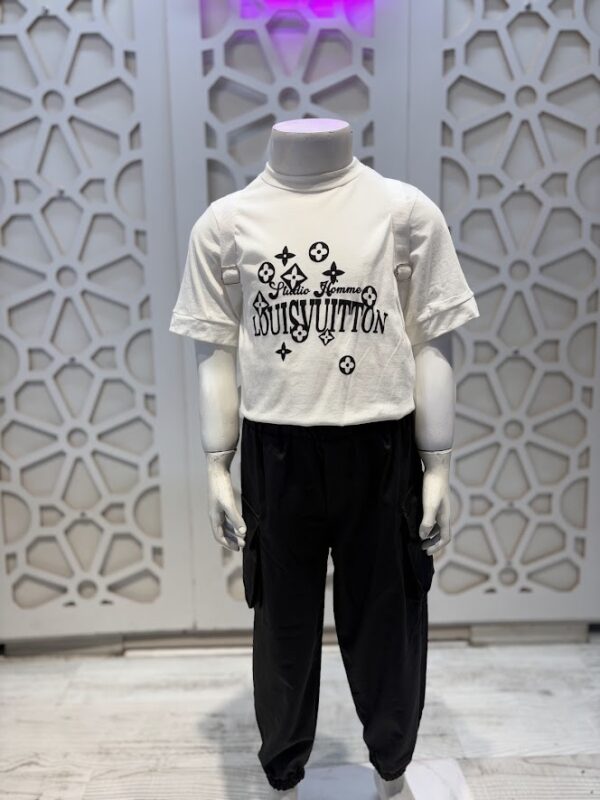 Beyaz Tişört Siyah Paraşüt Pantolon ve Çanta 3'lü Alt Üst Takım Unisex